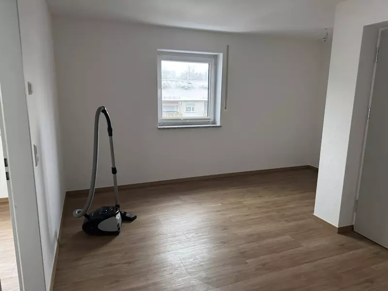 Raum nachher, B&P Dienstleistungen